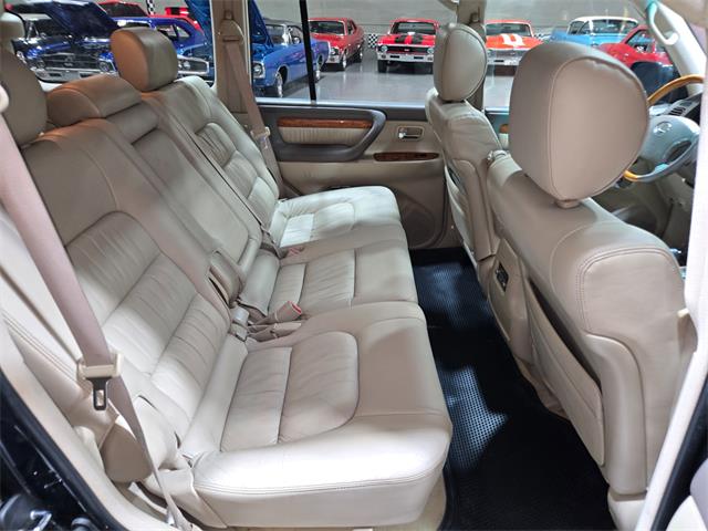 2004 Lexus LX (CC-2095081) for sale in Addison, Illinois