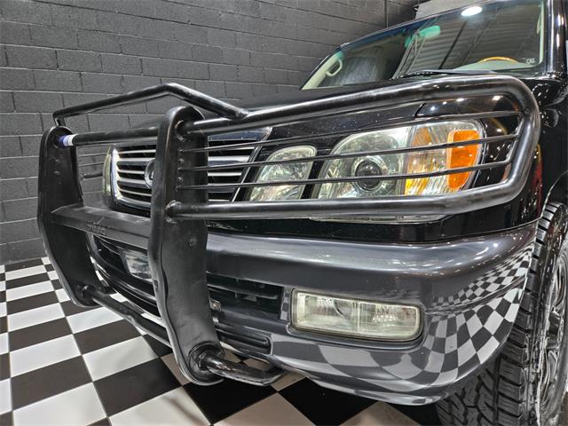 2004 Lexus LX (CC-2095081) for sale in Addison, Illinois