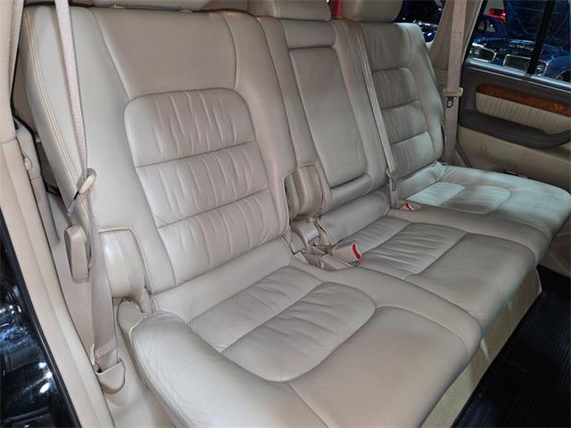 2004 Lexus LX (CC-2095081) for sale in Addison, Illinois