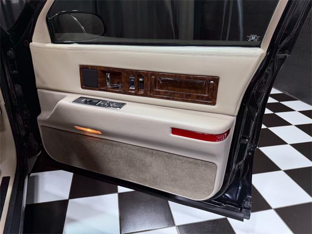 1995 Cadillac Fleetwood (CC-2090053) for sale in Addison, Illinois