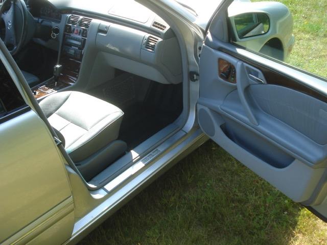 2001 Mercedes-Benz E320 (CC-2095681) for sale in Owls Head, Maine