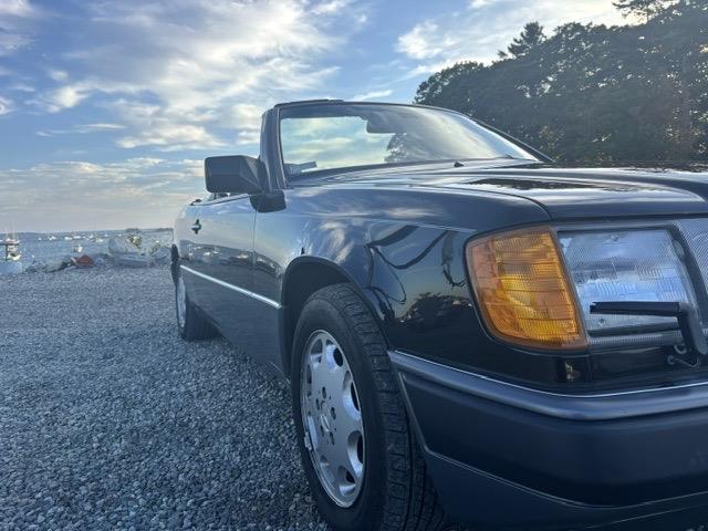 1993 Mercedes-Benz 300 (CC-2095751) for sale in Owls Head, Maine