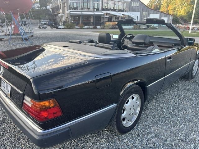 1993 Mercedes-Benz 300 (CC-2095751) for sale in Owls Head, Maine