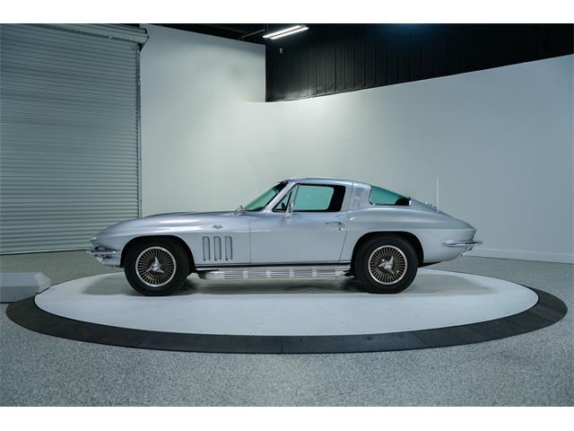 1965 Chevrolet Corvette (CC-2095811) for sale in Madisonville, Texas