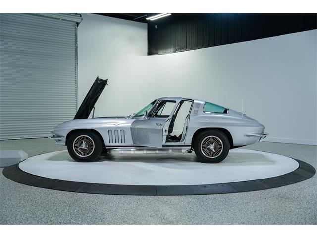 1965 Chevrolet Corvette (CC-2095811) for sale in Madisonville, Texas