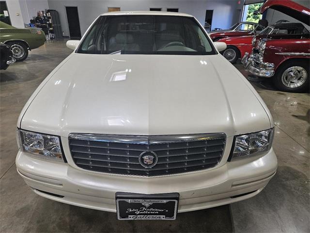 1998 Cadillac DeVille (CC-2096039) for sale in Salem, Ohio