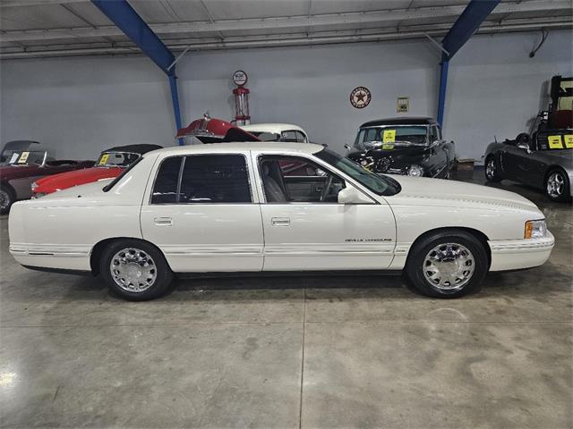 1998 Cadillac DeVille (CC-2096039) for sale in Salem, Ohio