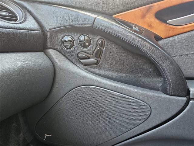 2004 Mercedes-Benz SL-Class (CC-2096094) for sale in Woodland Hills, California