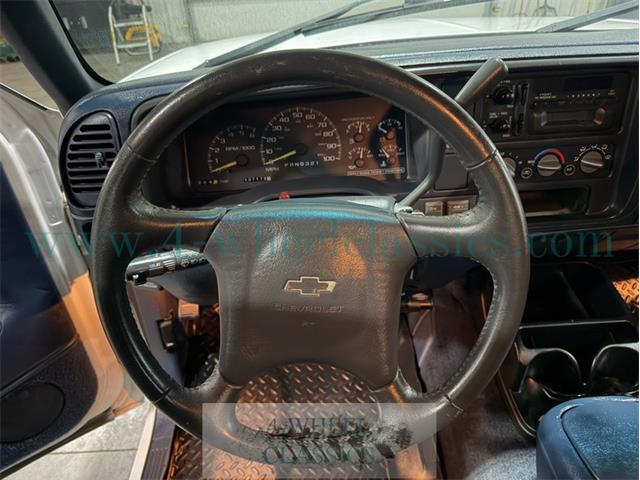 2000 Chevrolet Silverado 2500 (CC-2096250) for sale in Holland , Michigan