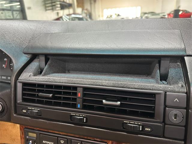 1990 Mercedes-Benz 500 (CC-2096439) for sale in Huntington Station, New York