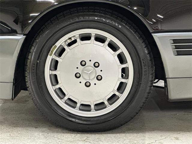 1990 Mercedes-Benz 500 (CC-2096439) for sale in Huntington Station, New York