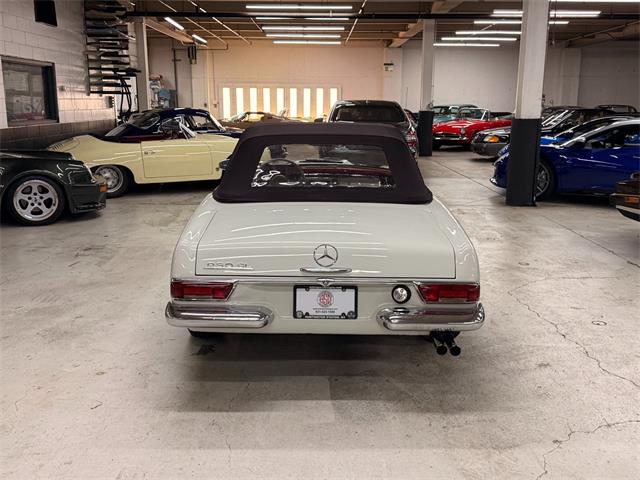 1966 Mercedes-Benz 230 (CC-2096440) for sale in Huntington Station, New York