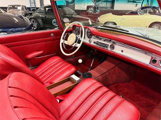 1966 Mercedes-Benz 230 (CC-2096440) for sale in Huntington Station, New York