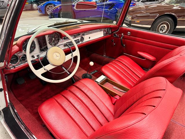 1966 Mercedes-Benz 230 (CC-2096440) for sale in Huntington Station, New York
