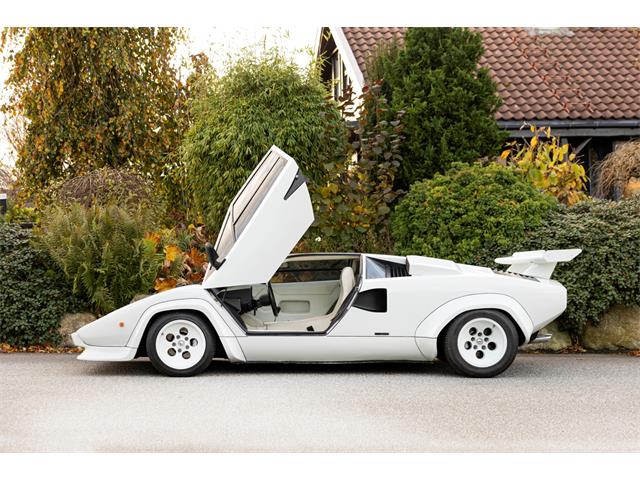 1984 Lamborghini Countach (CC-2096445) for sale in Huntington Station, New York