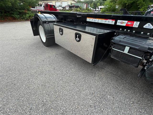 2024 Isuzu NPR (CC-2096508) for sale in Upton, Massachusetts