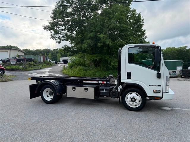 2024 Isuzu NPR (CC-2096508) for sale in Upton, Massachusetts