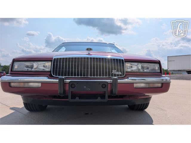 1990 Buick Riviera (CC-2096929) for sale in Caledonia, Wisconsin