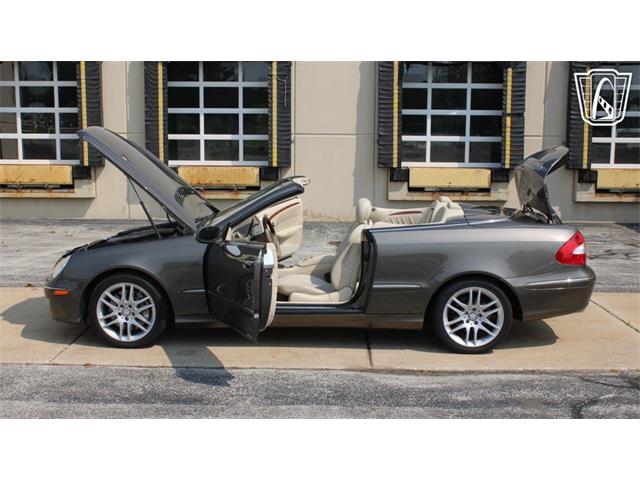 2008 Mercedes-Benz CLK350 (CC-2096975) for sale in Crete, Illinois