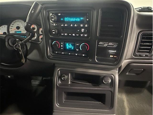 2004 Chevrolet Silverado (CC-2096988) for sale in Depew, New York