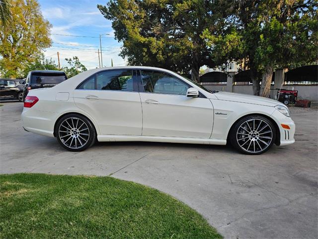 2011 Mercedes-Benz E-Class (CC-2097070) for sale in Woodland Hills, California