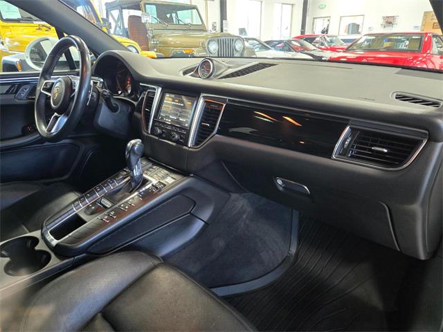 2016 Porsche Macan (CC-2097118) for sale in Bend, Oregon