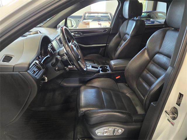 2016 Porsche Macan (CC-2097118) for sale in Bend, Oregon
