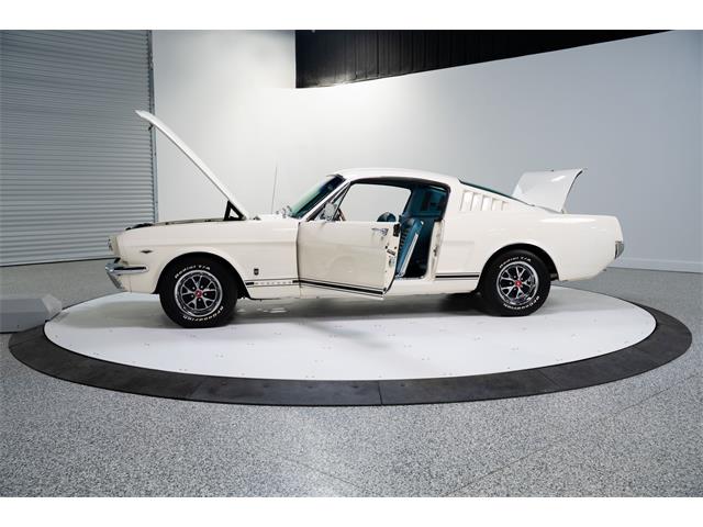 1966 Ford Mustang Fastback (CC-2097131) for sale in Madisonville, Texas