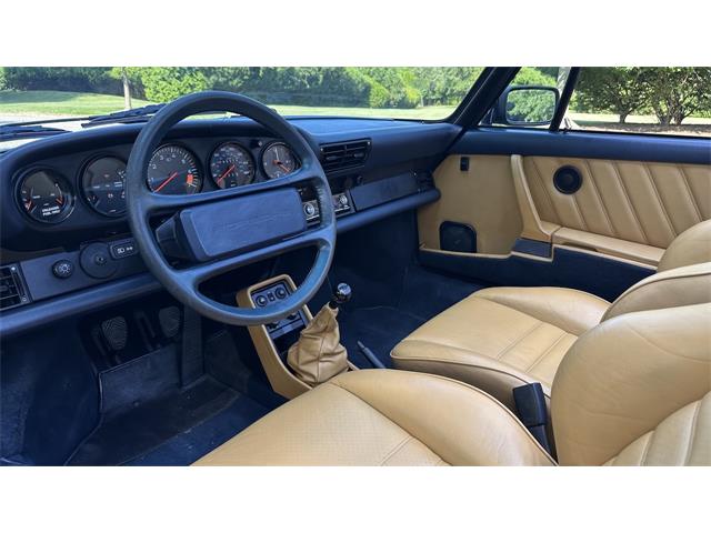 1986 Porsche 911 Carrera Cabriolet (CC-2097140) for sale in Southampton, New York