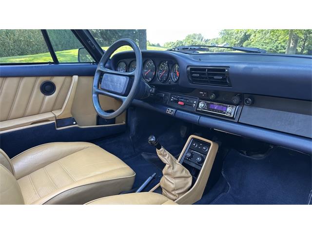 1986 Porsche 911 Carrera Cabriolet (CC-2097140) for sale in Southampton, New York