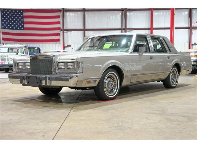 1988 Lincoln Town Car (CC-2097161) for sale in Kentwood, Michigan