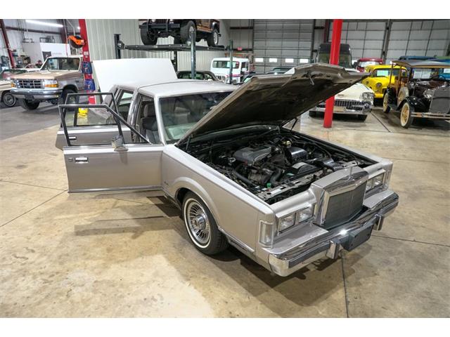 1988 Lincoln Town Car (CC-2097161) for sale in Kentwood, Michigan