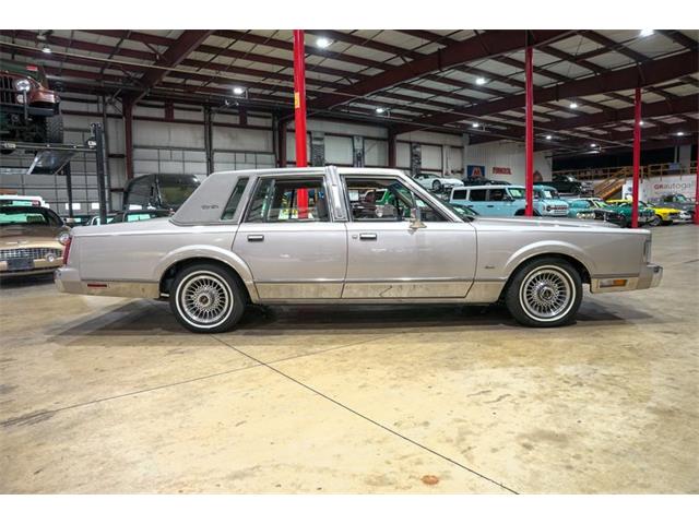 1988 Lincoln Town Car (CC-2097161) for sale in Kentwood, Michigan