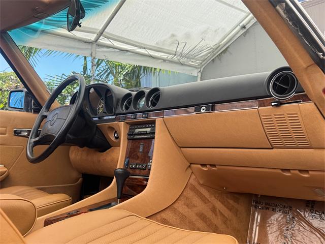 1986 Mercedes-Benz 560 (CC-2097308) for sale in Los Angeles, California