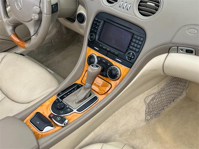2005 Mercedes-Benz SL-Class (CC-2097311) for sale in Los Angeles, California