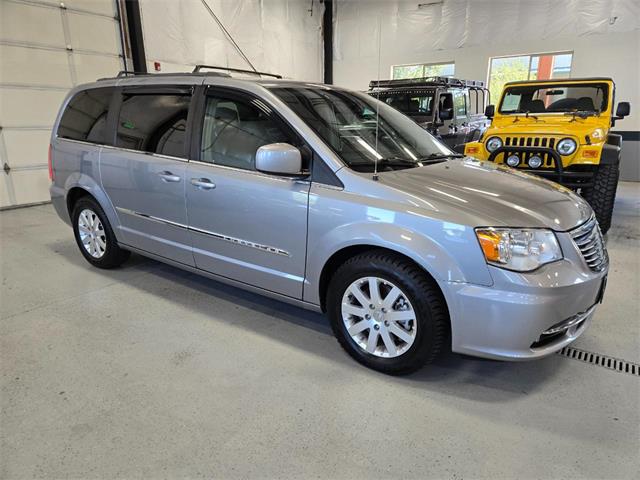 2016 Chrysler Town & Country (CC-2097367) for sale in Bend, Oregon