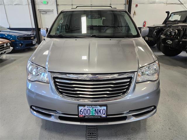 2016 Chrysler Town & Country (CC-2097367) for sale in Bend, Oregon