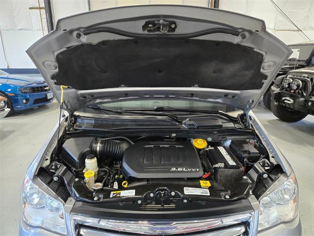 2016 Chrysler Town & Country (CC-2097367) for sale in Bend, Oregon