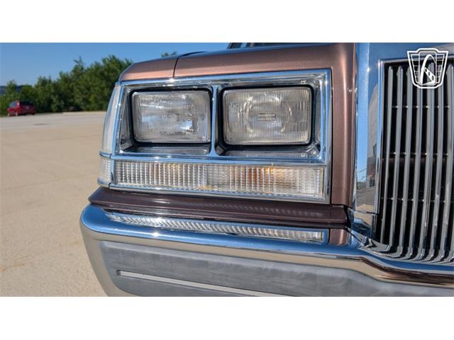 1987 Lincoln Continental (CC-2097424) for sale in Caledonia, Wisconsin