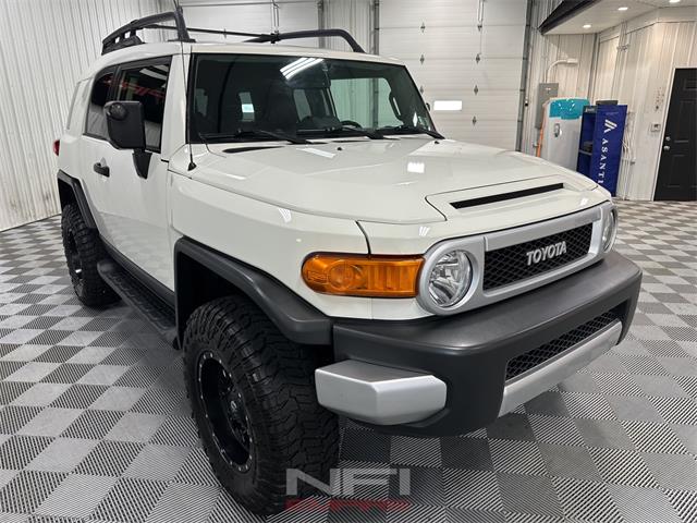 2013 Toyota FJ Cruiser (CC-2097471) for sale in North East, Pennsylvania