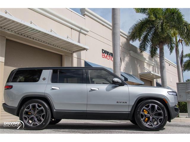 2025 Rivian R1S (CC-2097534) for sale in West Palm Beach, Florida
