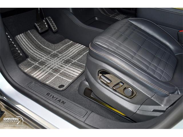 2025 Rivian R1S (CC-2097534) for sale in West Palm Beach, Florida
