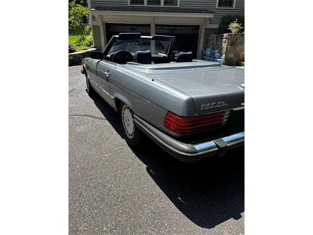 1988 Mercedes-Benz 560SL (CC-2097604) for sale in RIDGEFIELD, Connecticut