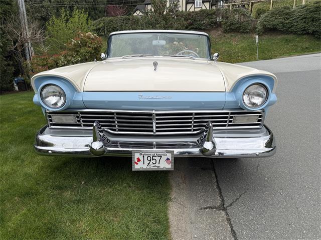 1957 Ford Fairlane 500 Skyliner (CC-2097732) for sale in Chilliwack , British Columbia