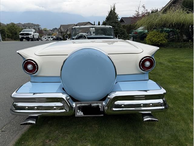 1957 Ford Fairlane 500 Skyliner (CC-2097732) for sale in Chilliwack , British Columbia
