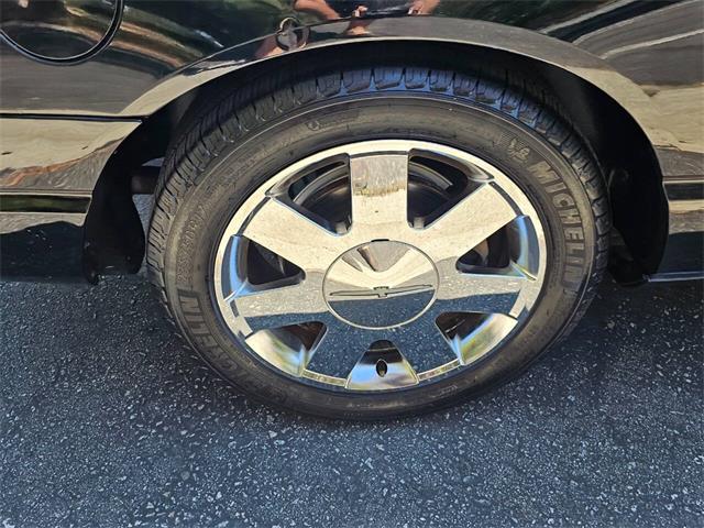 2002 Ford Thunderbird (CC-2097839) for sale in Woodland Hills, California