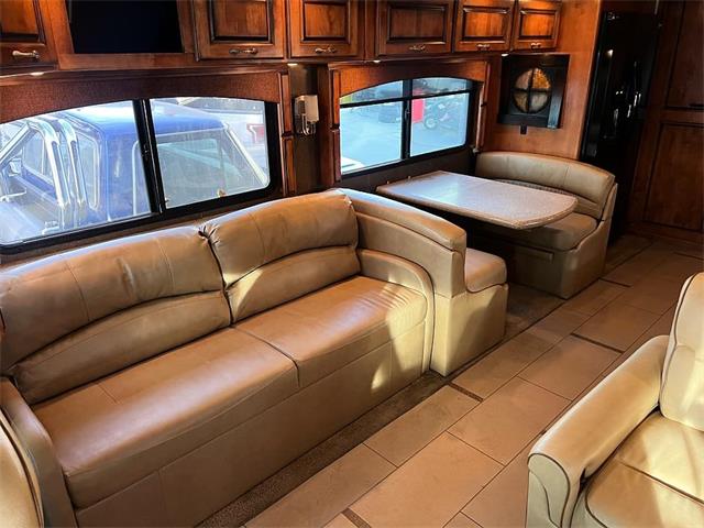 2012 Monaco Knight (CC-2097848) for sale in Palm Desert , California