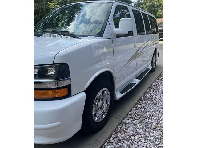 2010 Chevrolet Express (CC-2097884) for sale in Livonia, Michigan