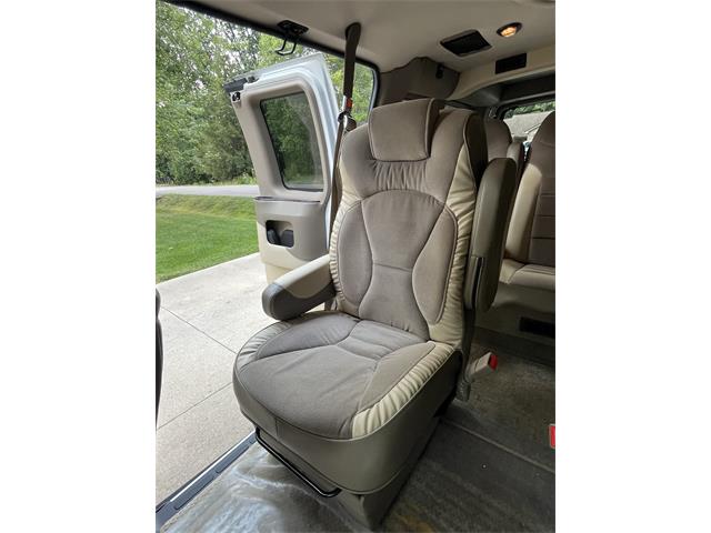 2010 Chevrolet Express (CC-2097884) for sale in Livonia, Michigan