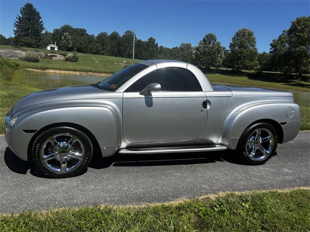 2006 Chevrolet SSR (CC-2097906) for sale in Athens, West Virginia